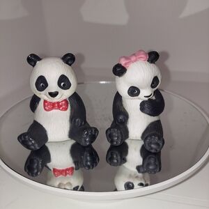 Avon Sweetheart Couple Panda Bear Figurines Vintage 1990 Collectible Valentines